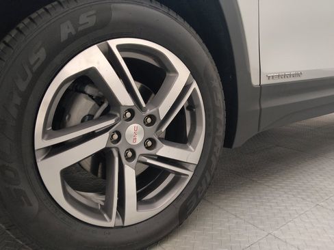 Used 2020 GMC Terrain SLT AWD/4WD image 31