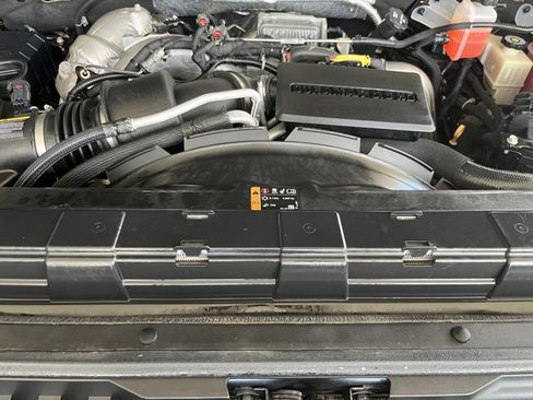 Used 2020 Chevrolet Silverado 2500 LTZ w/ LTZ Texas Edition image 24