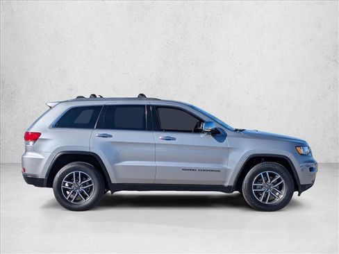 Used 2019 Jeep Grand Cherokee Limited image 4