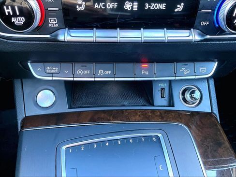 Used 2018 Audi Q5 2.0T Premium Plus w/ Premium Plus Package image 26