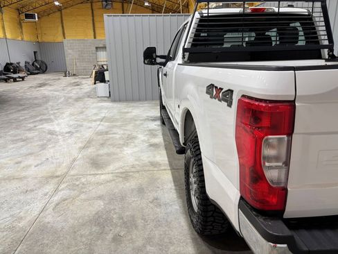 Used 2020 Ford F250 XL w/ Power Equipment Group image 9