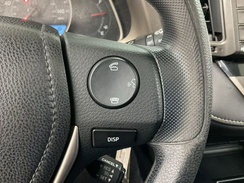 Used 2015 Toyota RAV4 XLE image 10