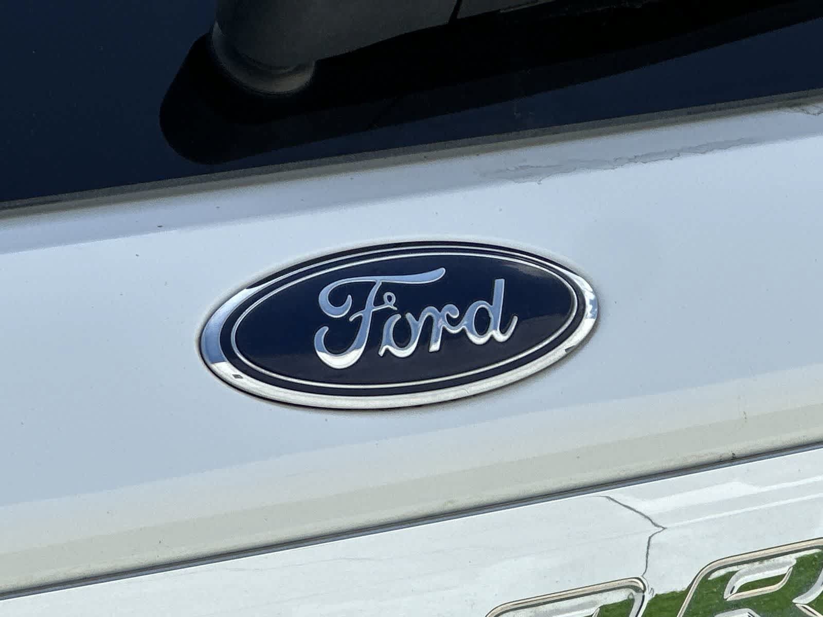 Used 2020 Ford Explorer XLT w/ Equipment Group 202A RWD image 15