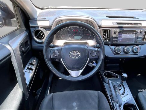 Used 2016 Toyota RAV4 LE FWD image 6