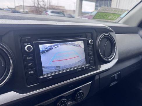 Used 2017 Toyota Tacoma SR5 image 24
