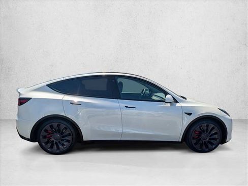 Used 2023 Tesla Model Y Performance AWD/4WD image 4