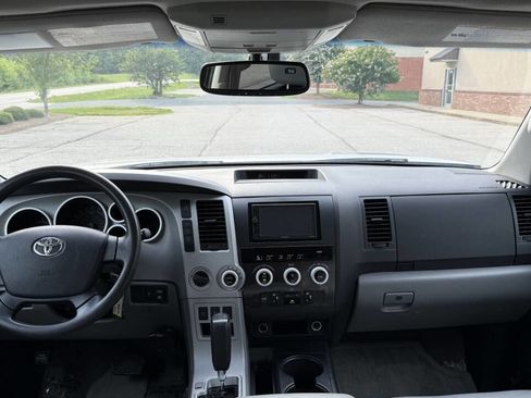 Used 2008 Toyota Sequoia SR5 image 24