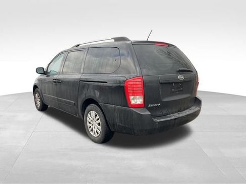 Used 2012 Kia Sedona LX image 5