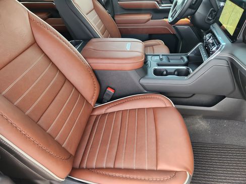 New 2026 GMC Sierra 3500 Denali Ultimate image 10