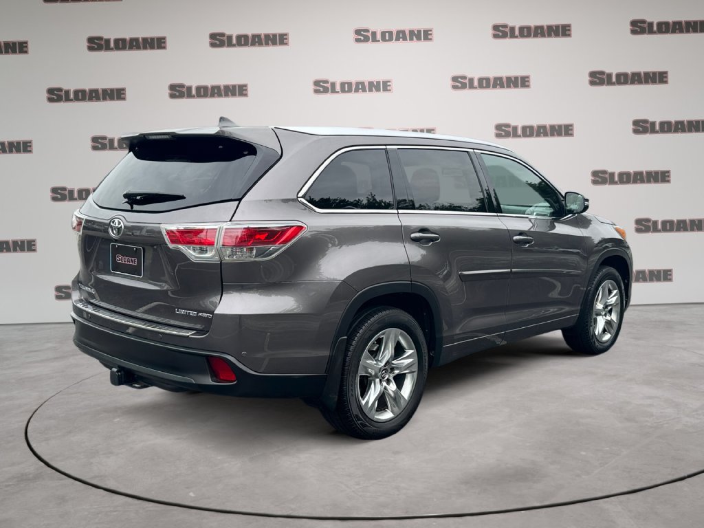 Used 2016 Toyota Highlander Limited w/ Driver Technology Package AWD/4WD image 5