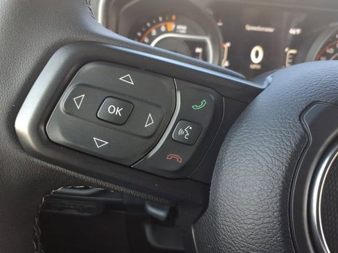 New 2026 Jeep Gladiator Sport AWD/4WD image 18