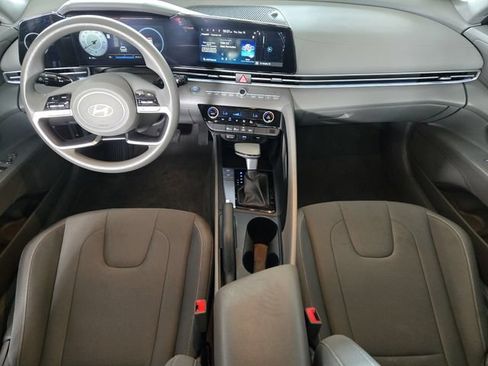 Used 2024 Hyundai Elantra SEL FWD image 27