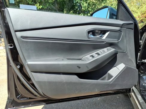 Used 2023 Honda Accord EX image 12