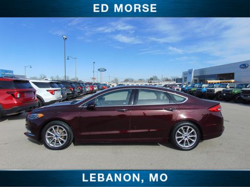 Certified 2017 Ford Fusion SE image 2