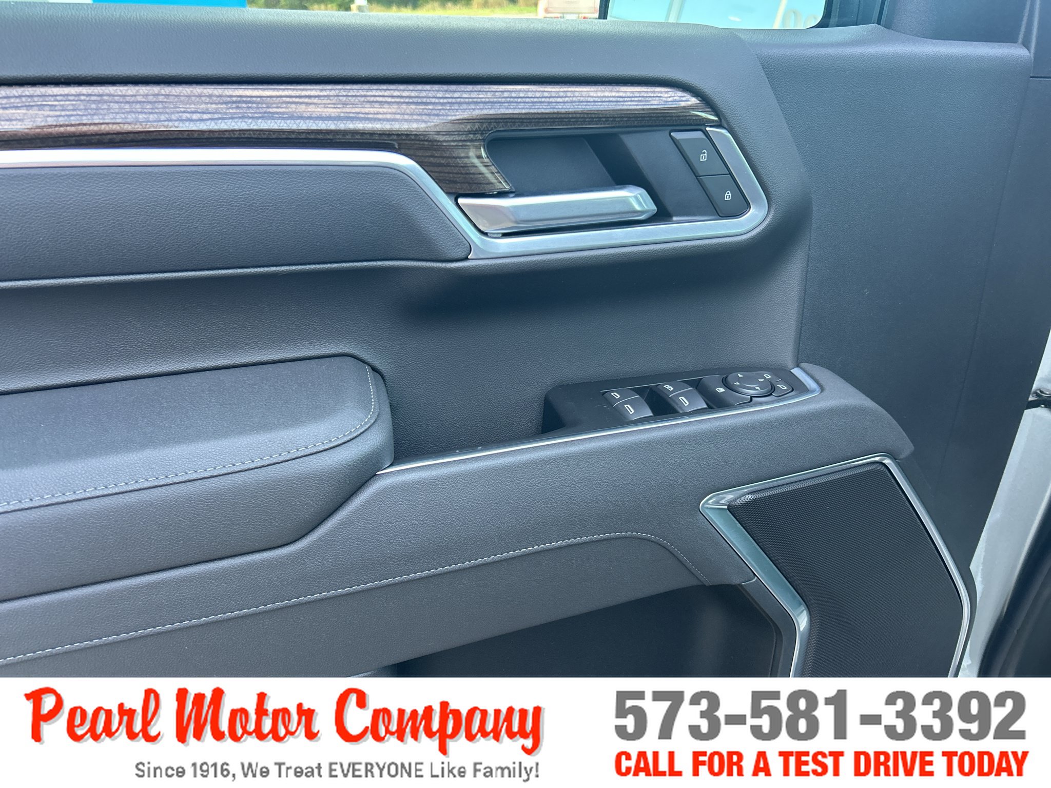 New 2026 Chevrolet Silverado 1500 RST w/ RST Select Package AWD/4WD image 9