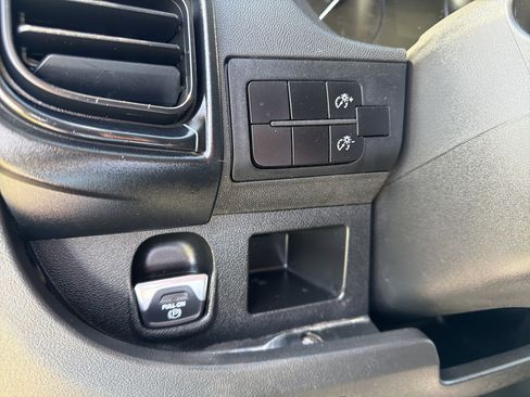 Used 2023 RAM ProMaster 2500 FWD image 14
