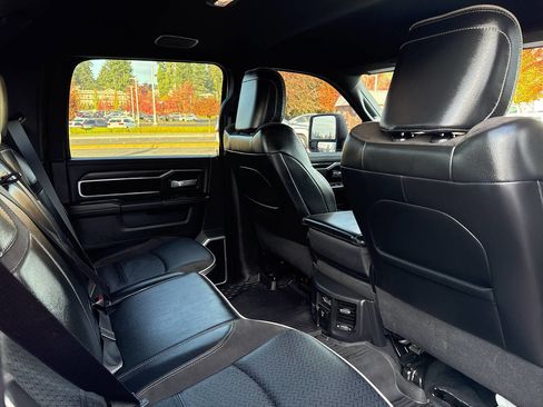 Used 2024 RAM 2500 Laramie w/ Night Edition image 18