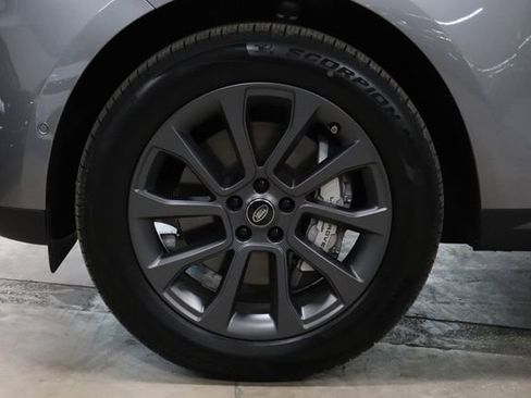 Used 2025 Land Rover Range Rover Sport SE AWD/4WD image 38