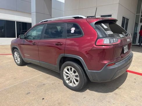 Used 2020 Jeep Cherokee Latitude FWD image 6