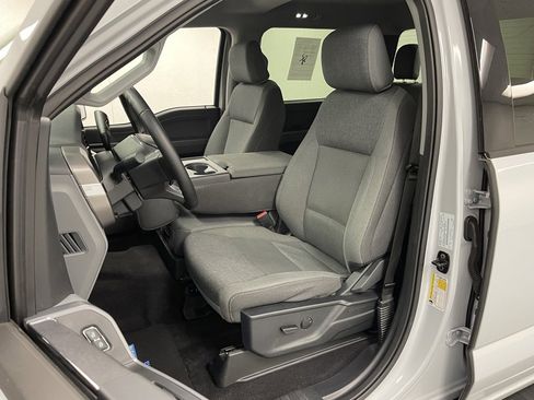 Used 2025 Ford F150 XLT w/ Equipment Group 301A Standard image 18