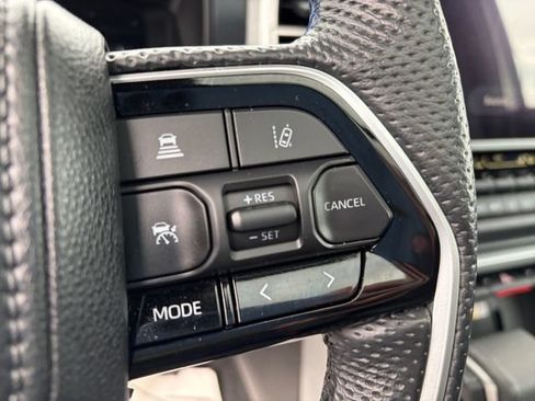 Used 2024 Toyota Sequoia Platinum AWD/4WD image 28