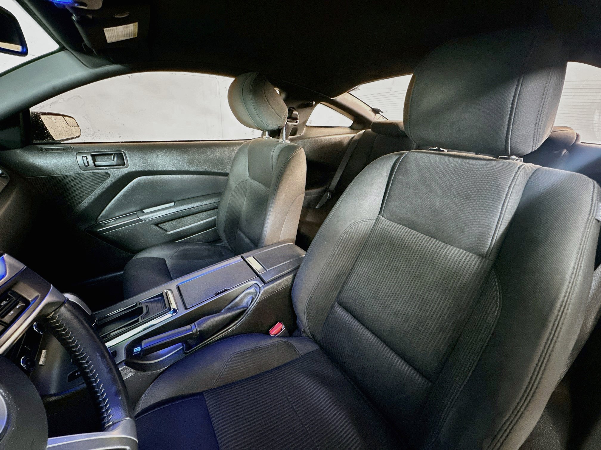 Used 2013 Ford Mustang Coupe RWD image 18