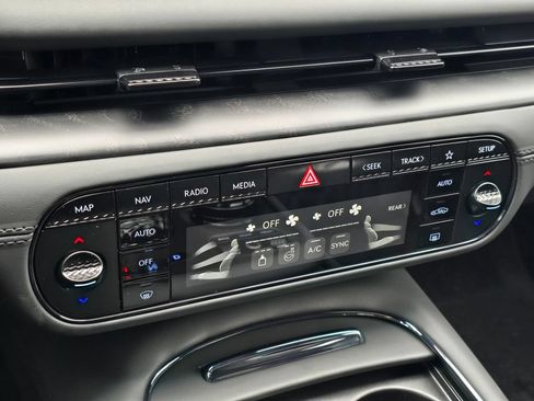 New 2026 Genesis G90 3.5T Prestige AWD/4WD image 27