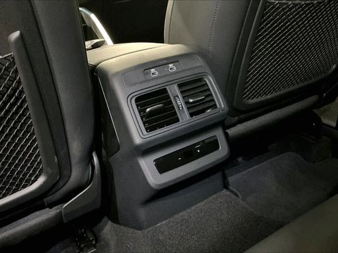 Used 2025 Audi Q5 Premium Plus w/ Premium Plus image 35