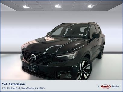 Used 2025 Volvo XC40 B5 Plus