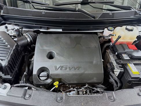 Used 2023 Chevrolet Traverse LT w/ LPO, Floor Liner Package AWD/4WD image 31