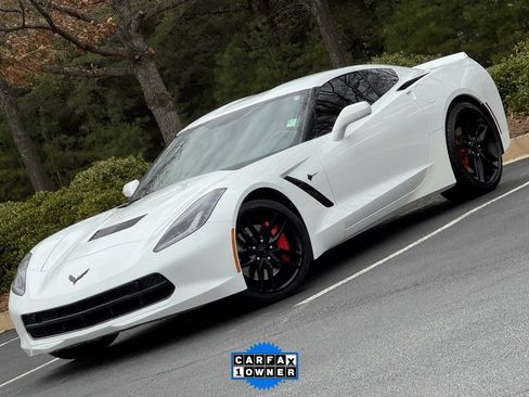Used 2019 Chevrolet Corvette Stingray Coupe image 1