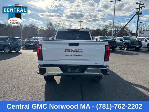 New 2026 GMC Sierra 2500 SLT AWD/4WD image 7
