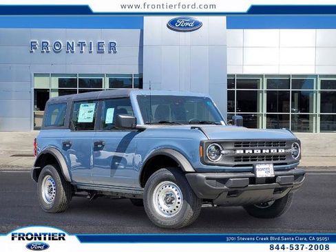 New 2025 Ford Bronco 4-Door image 1