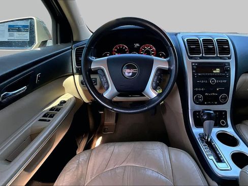 Used 2011 GMC Acadia SLT FWD image 5
