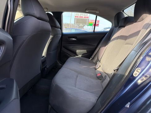 Used 2021 Toyota Corolla LE image 11
