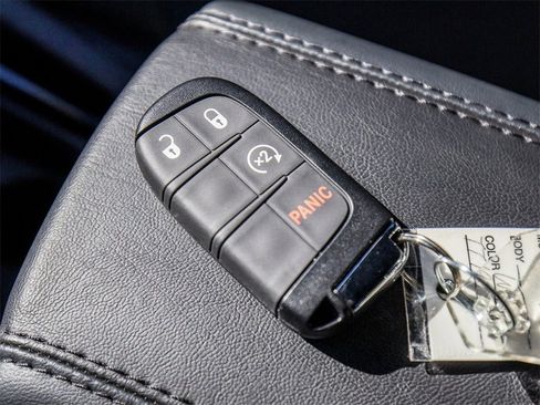 New 2026 Jeep Compass Latitude image 28