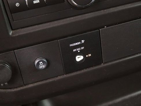 Used 2024 GMC Savana 2500 w/ Driver Convenience Package image 24