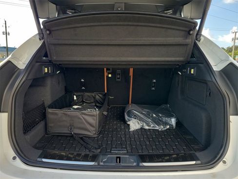 Used 2026 Jaguar F-PACE R-Dynamic S image 11