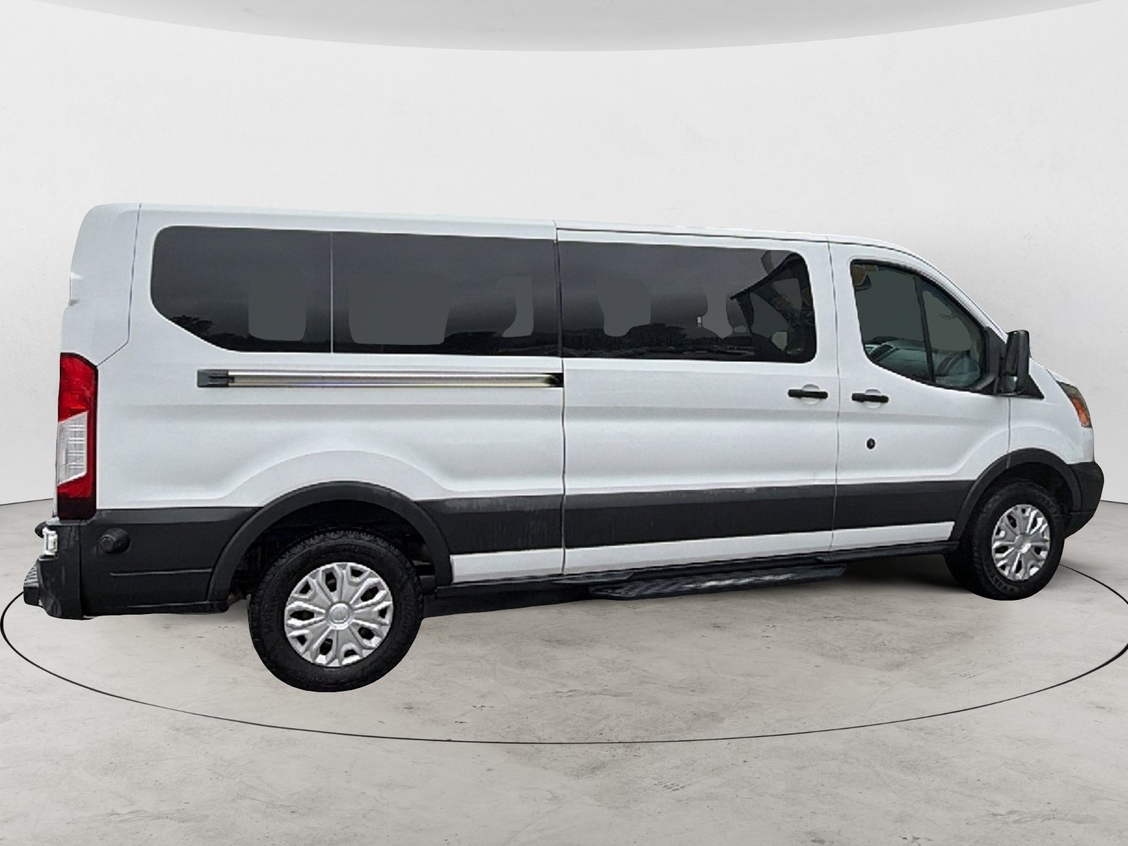 Used 2015 Ford Transit 350 XLT RWD image 6