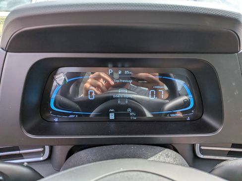 New 2026 Hyundai Elantra SE FWD image 25