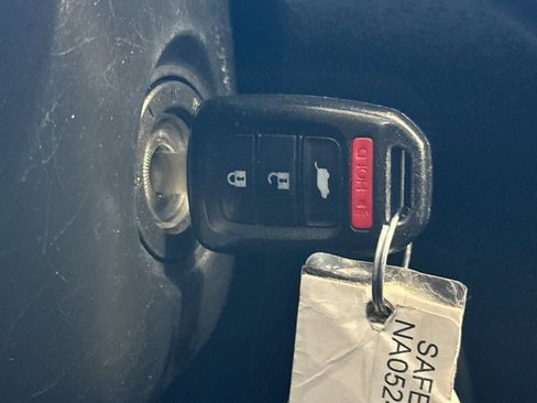 Used 2019 Honda CR-V LX image 28