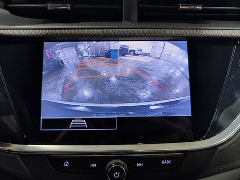 Used 2022 Buick Encore GX Preferred w/ Cold Weather Comfort Package image 11