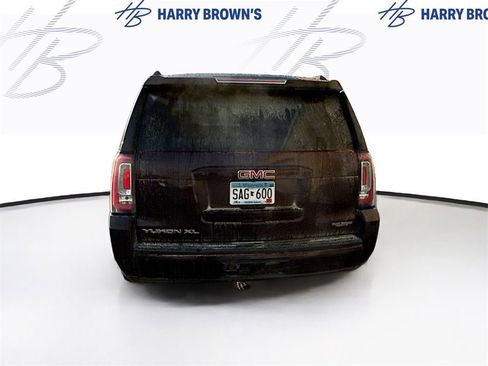 Used 2017 GMC Yukon XL SLT w/ Open Road Package image 9