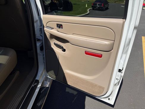 Used 2005 Chevrolet Silverado 3500 LT w/ Heavy-Duty Power Package RWD image 18