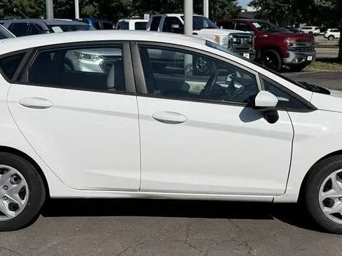 Used 2012 Ford Fiesta SE FWD image 8