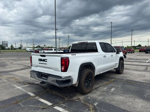 Used 2019 GMC Sierra 1500 4x4 Double Cab w/ Convenience Package image 2