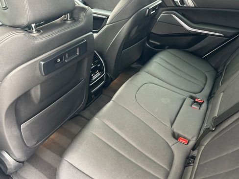 Used 2021 BMW X5 sDrive40i w/ Premium Package image 12