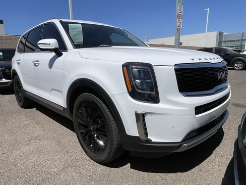 Used 2022 Kia Telluride SX w/ Towing Package FWD image 2