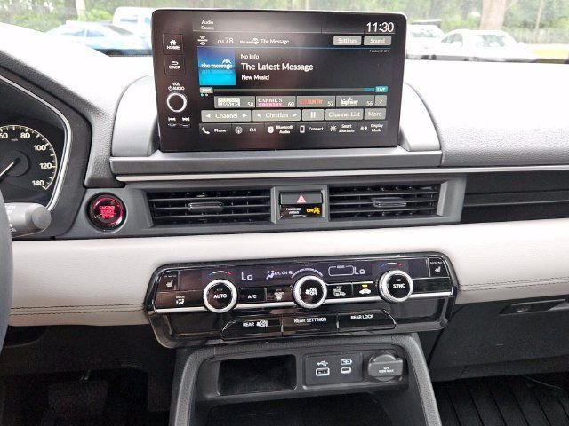Certified 2025 Honda Pilot EX-L image 17