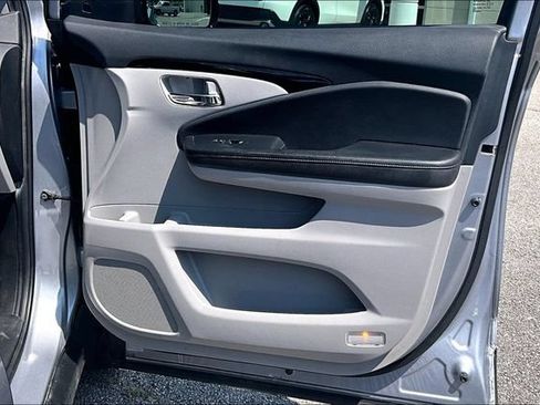Used 2021 Honda Pilot Touring image 27